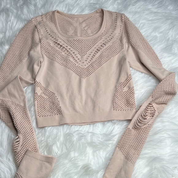 ALO Yoga Women's Knit Sweatshirt in Soft Pink - Picture 1 of 3